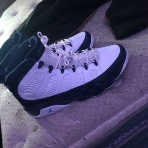 Jordan 9 university blue